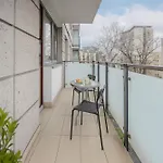 Modern In The Center Of By Renters Daire Varşova