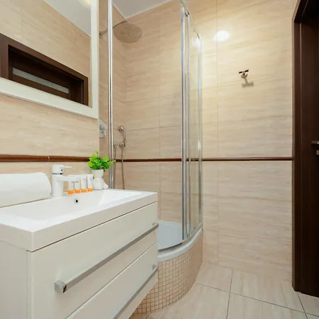 Modern In The Center Of By Renters Apartment Warschau