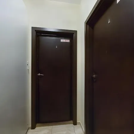 Modern In The Center Of By Renters