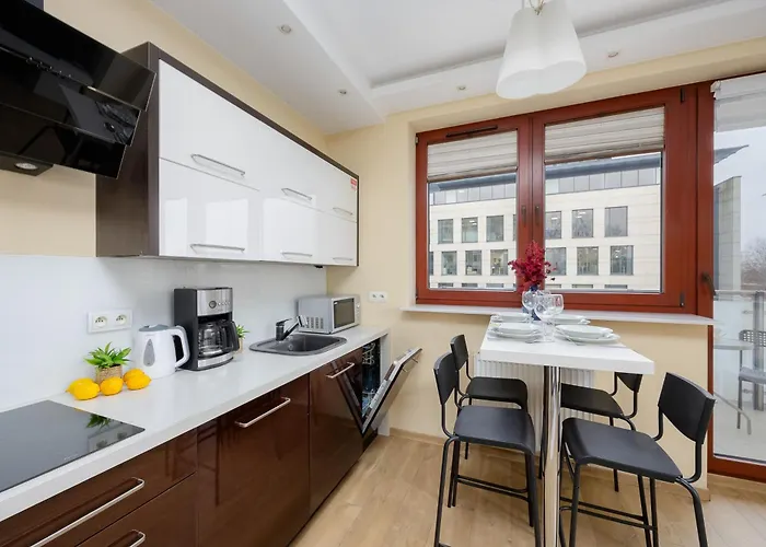 Modern In The Center Of By Renters Apartment *