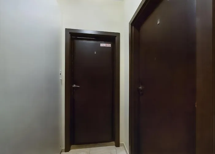 Modern In The Center Of By Renters