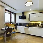 Modern In The Center Of By Renters
